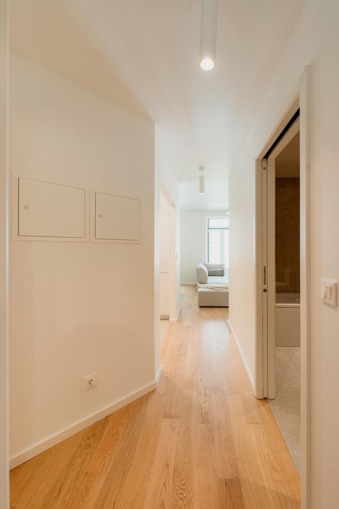 Mary Pink - No 1c - Stunning Two-bedroom Apartment *